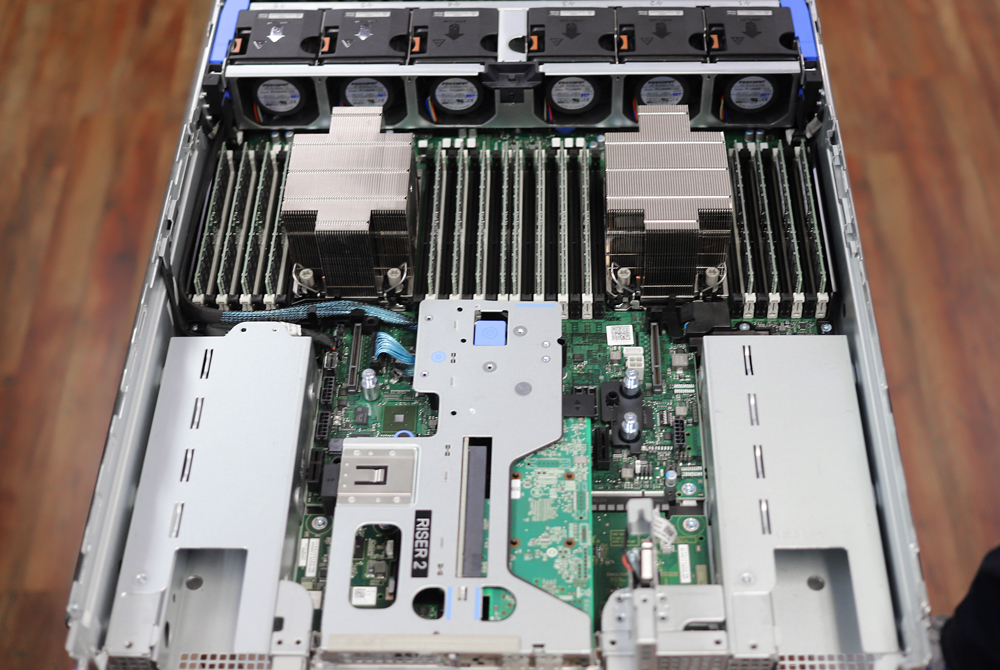 Dell EMC PowerEdge R750 Riser 2